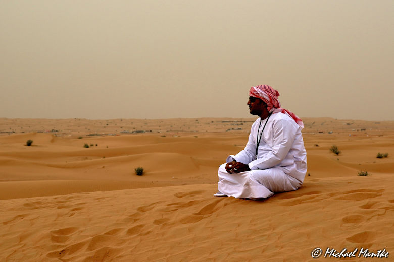 Araber in der Wüste während der Wüstensafari