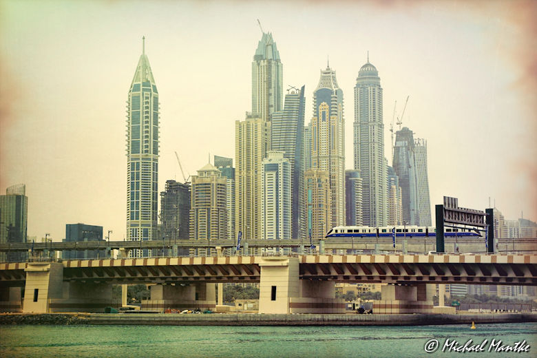 Marina Dubai Walk Skyline