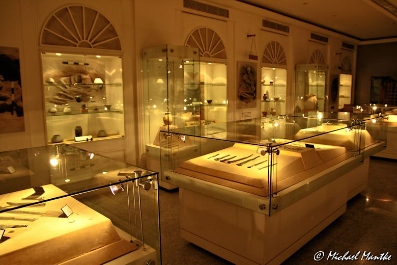Dubai Museum Ausstellung Schaukästen