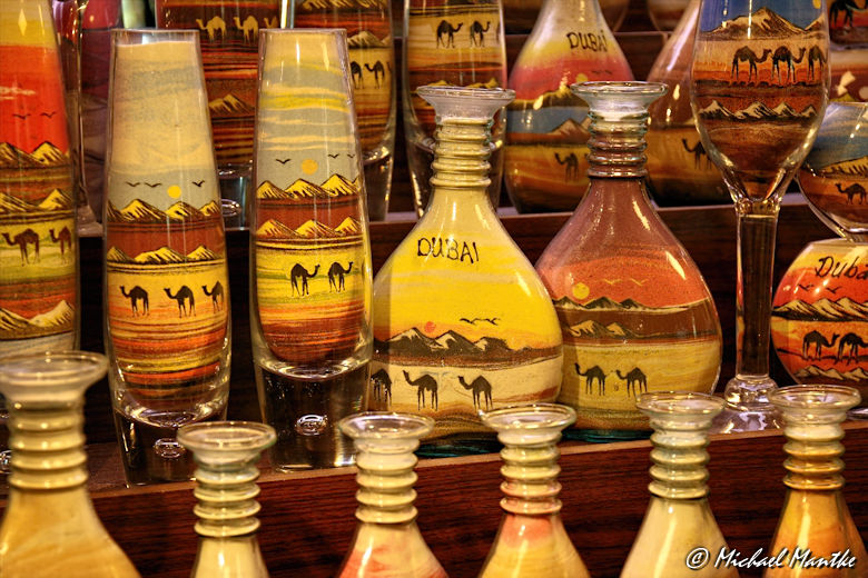 Souk Madinat Jumeirah - Sandbilder in Flaschen