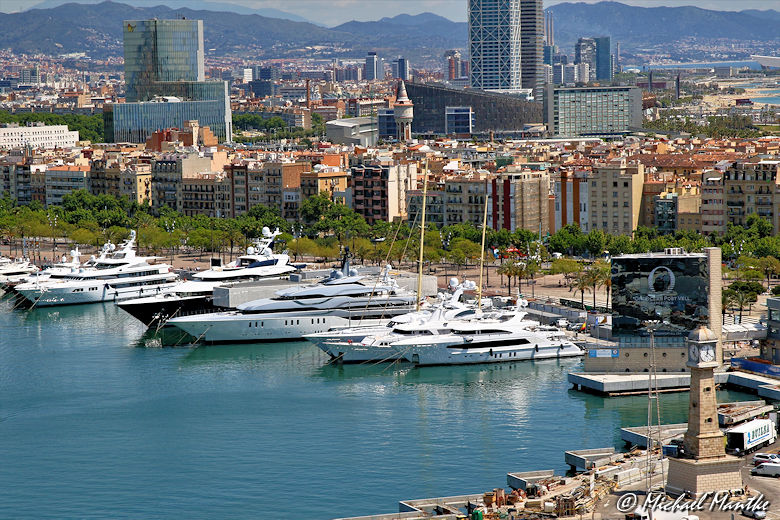 Barcelona Hafen Luxusyachten