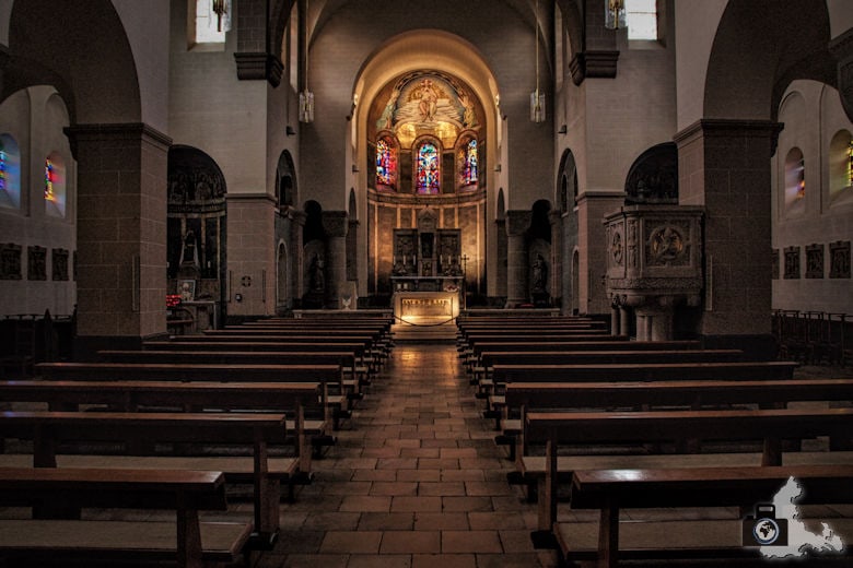 Clervaux Pfarrkirche Innenraum