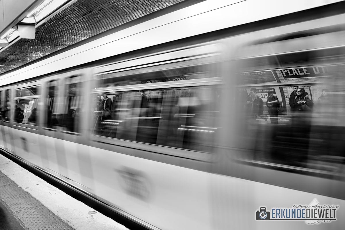 15fra0025-paris-metro
