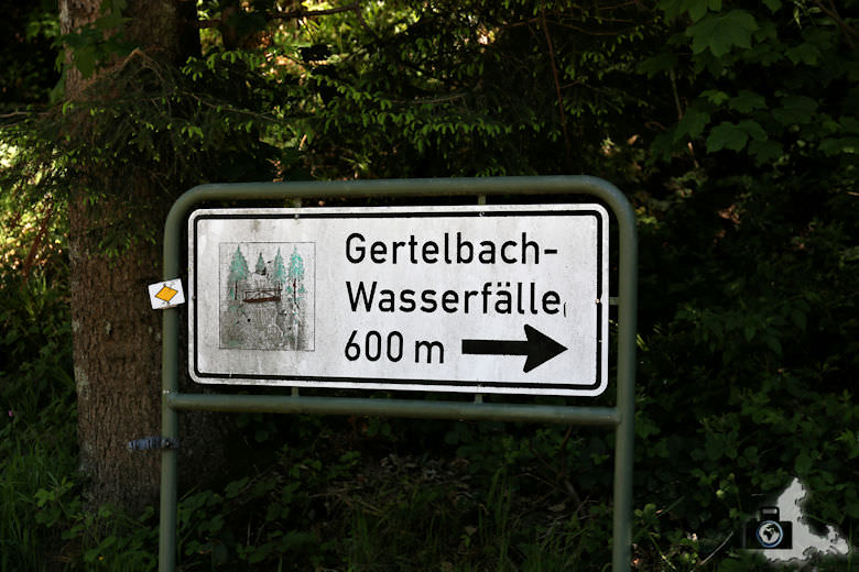 buehlertal-gertelbach-wasserfaelle-wegweiser