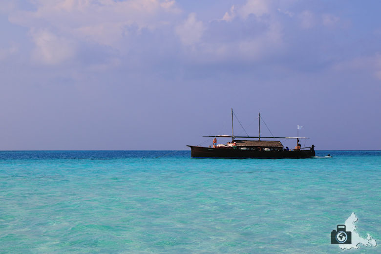 Malediven Sandbank Picknick Schiff Meer