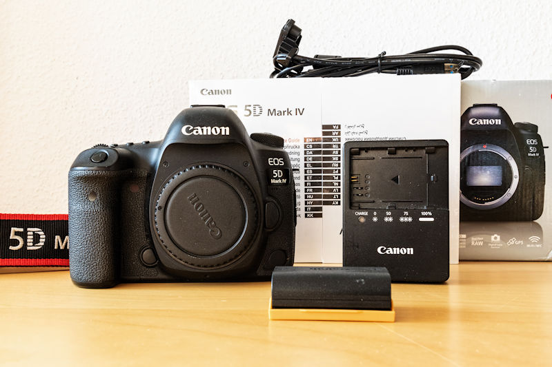 Canon EOS 5D Mark IV - Lieferumfang