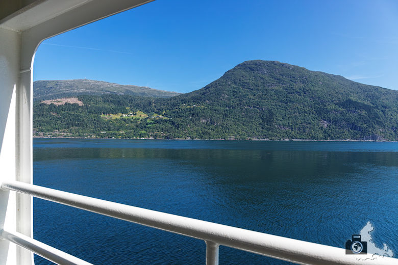 Fährfahrt über den Fjord