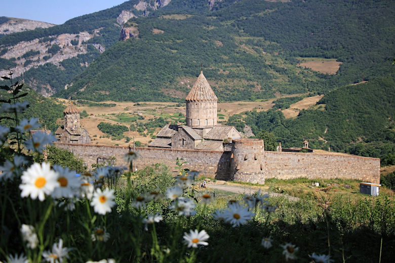 armenien-tatev-reise-vizarm