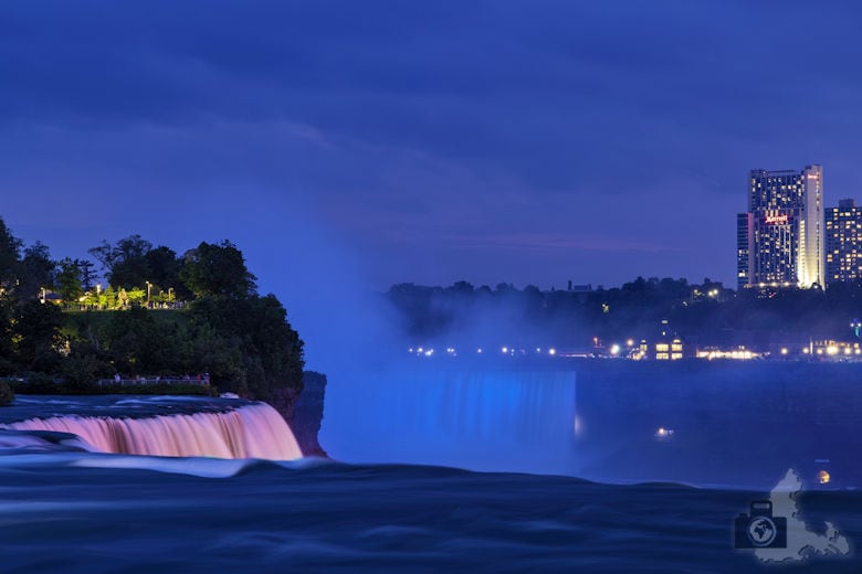 Niagarafälle - nächtliche Beleuchtung